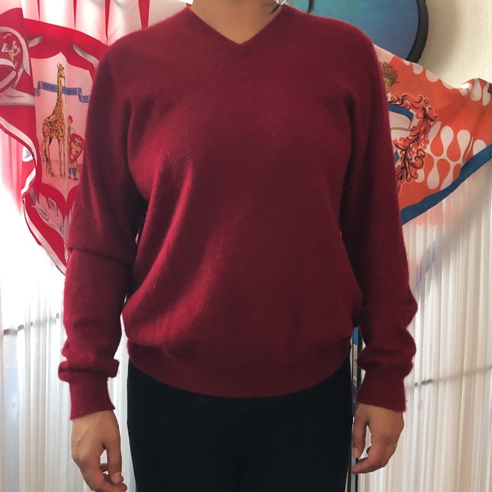 100% cashmere sweater